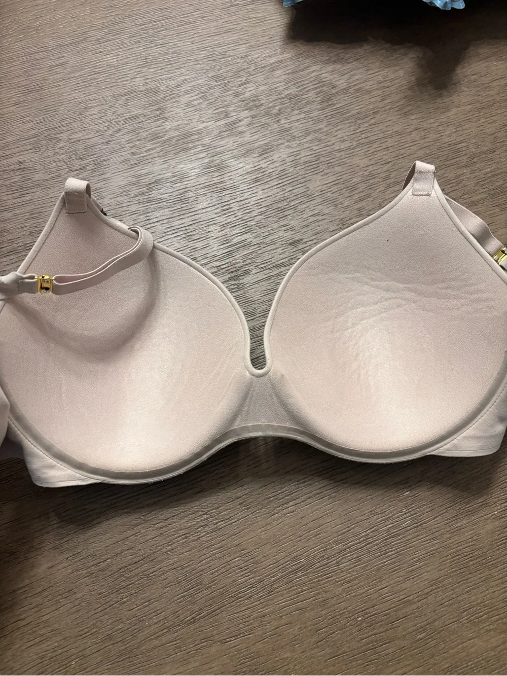 Victoria’s Secret Supersoft Perfect Shape Push up Padded bra Champagne 34DD